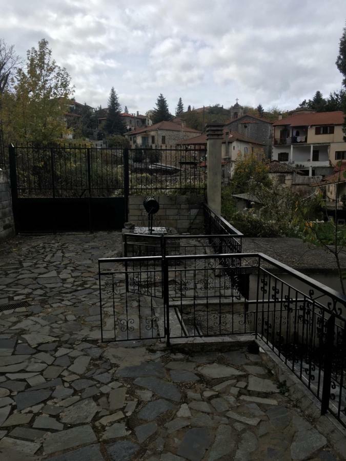 Hotel Vitina'S Little House Exterior foto